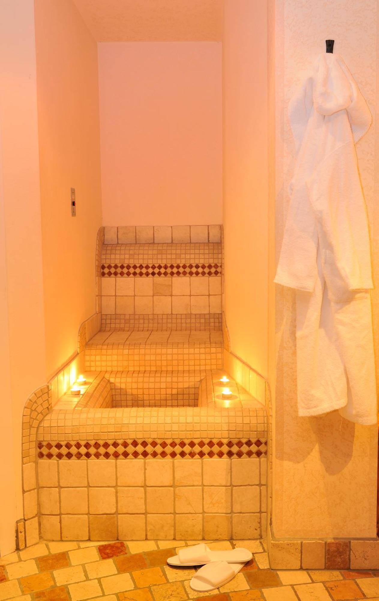 Garni Hotel Iris セルヴァ・ディ・ヴァル・ガルデーナ エクステリア 写真